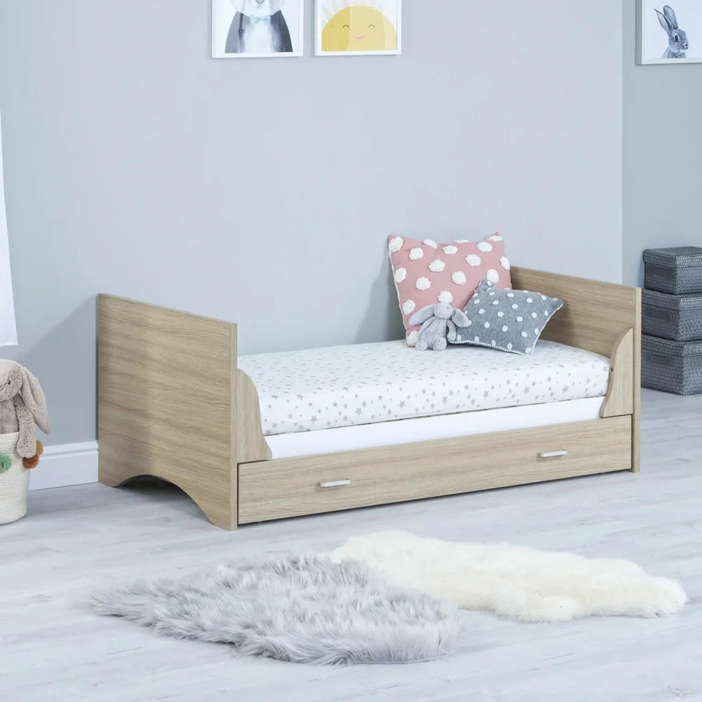 Babymore Veni Cot Bed White Oak toddler bed lifestyle