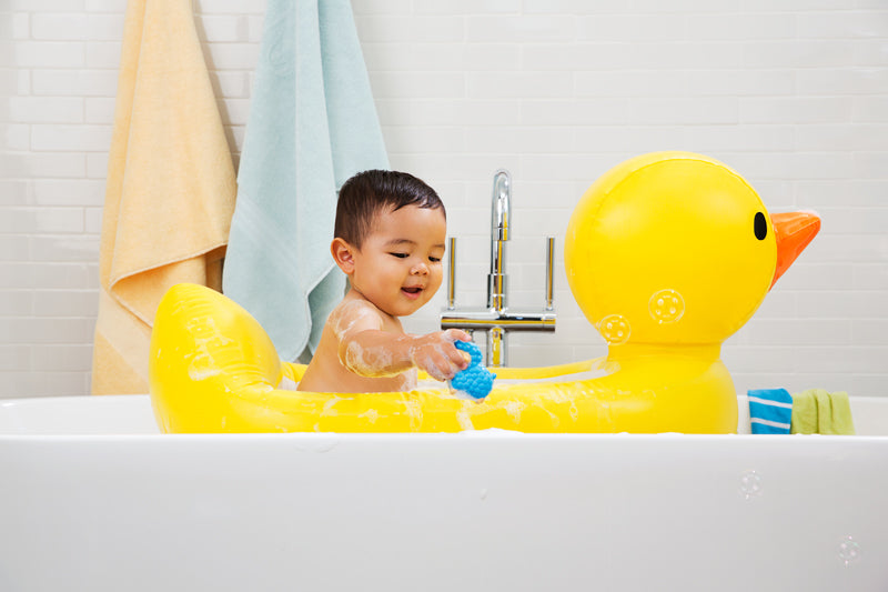 Munchkin White Hot™ Inflatable Duck Tub