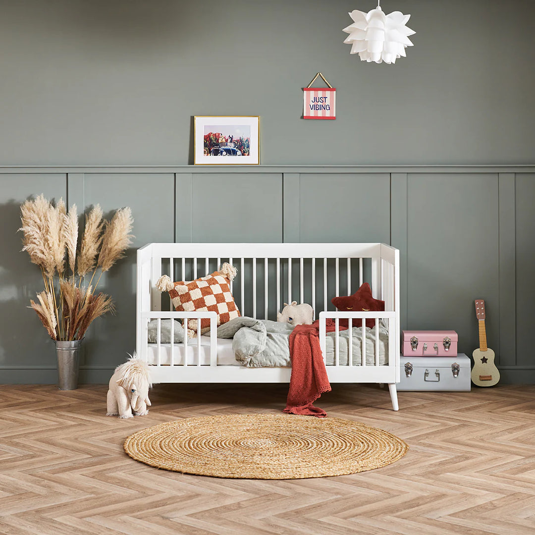 Obaby Maya Cot Bed – Nordic White