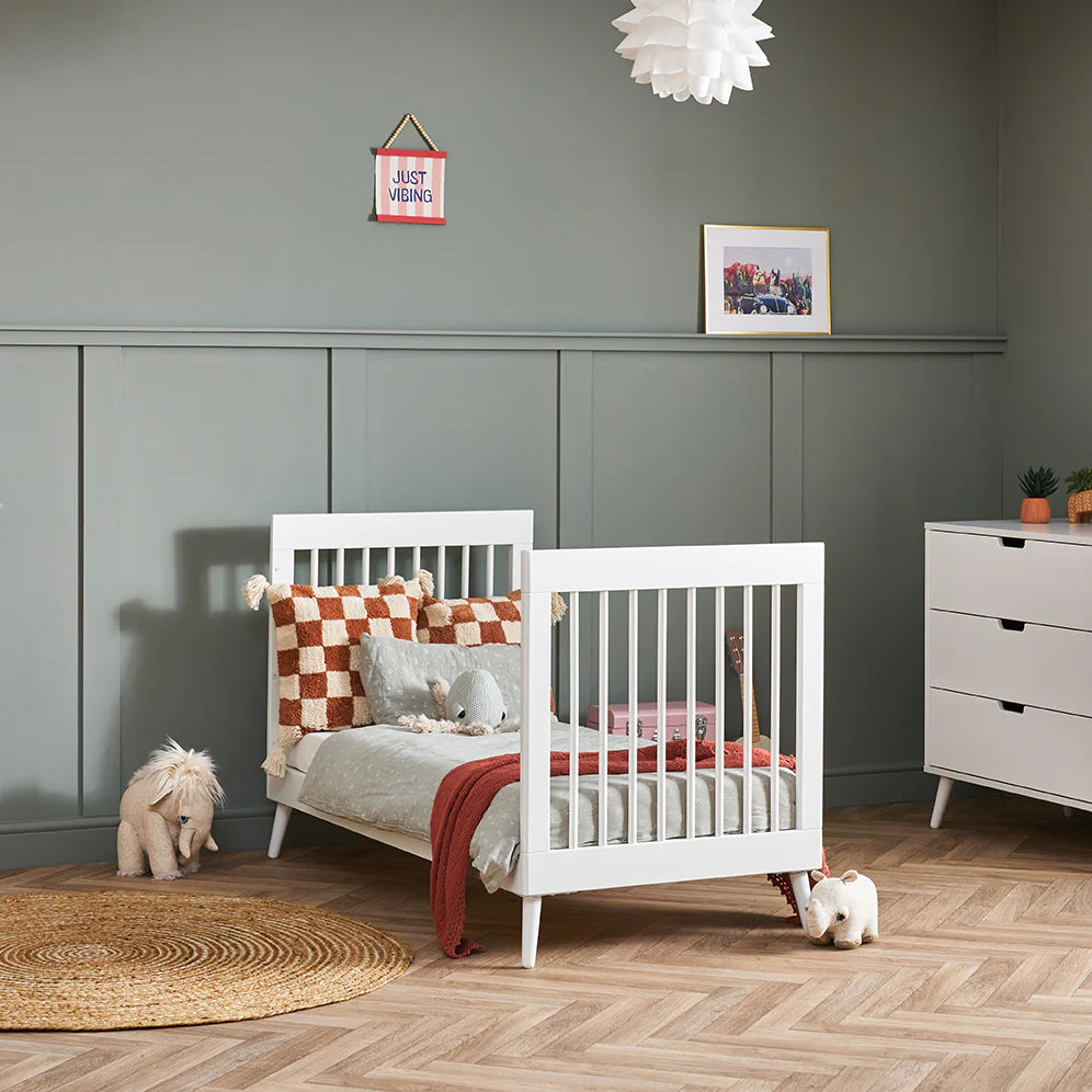 Obaby Maya Cot Bed – Nordic White