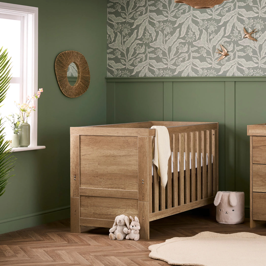 Obaby Nika 2 Piece Nursery Room Set – Oak