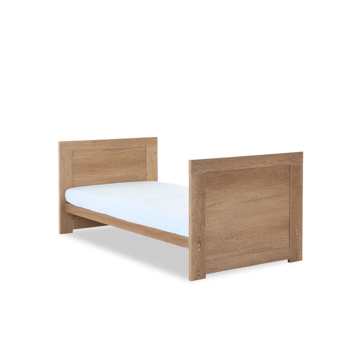 Obaby Nika 2 Piece Nursery Room Set – Oak
