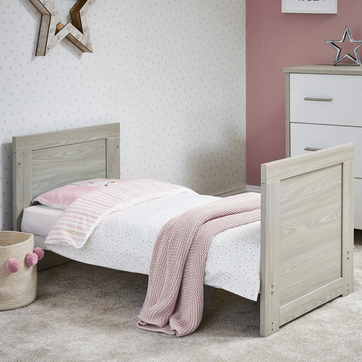 Obaby Nika Mini 2 Piece Nursery Room Set – Grey Wash & White