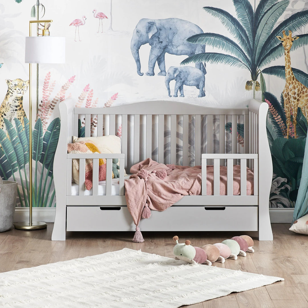 Stamford Luxe Sleigh 2 Piece Room Set - Warm Grey