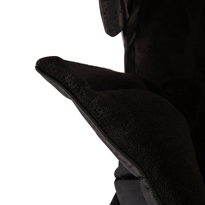 Red Kite Deluxe Junior Footmuff close up detail