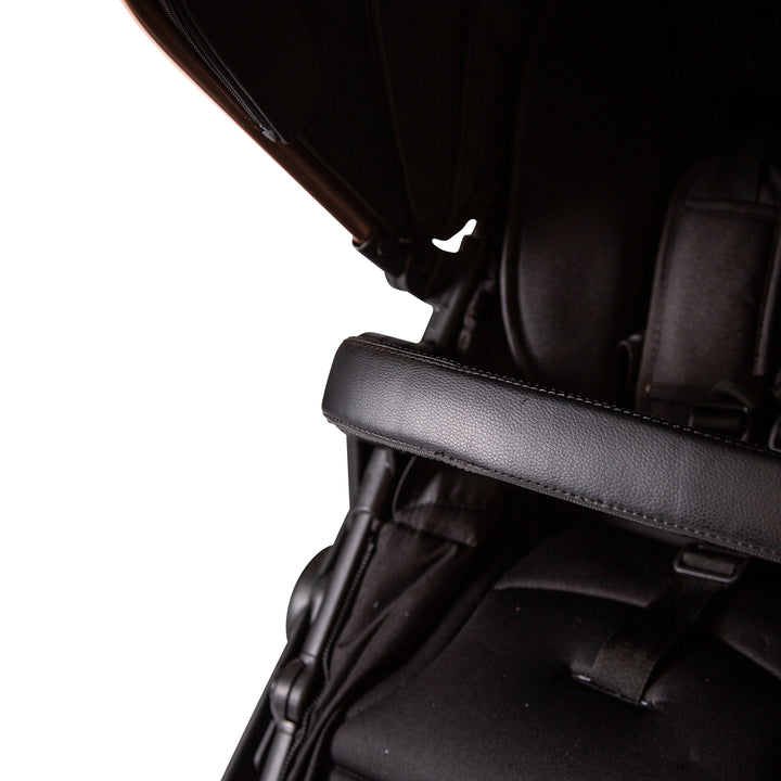 Red Kite Push Me Pace Amber 3 in 1 Travel System bumper bar