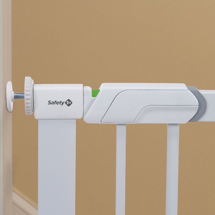 Safety 1st SecurTech Flat Step Metal Safety Gate