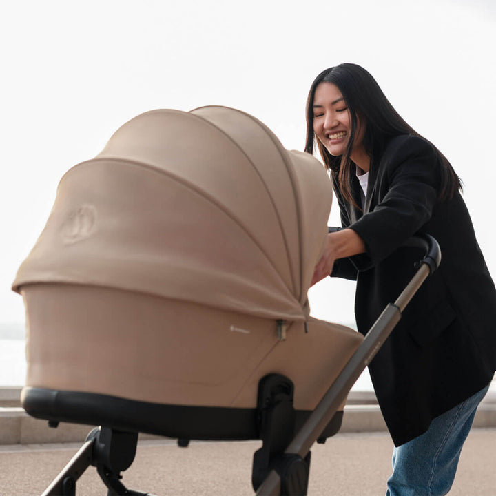 Avionaut Sirius 2 in 1 Pram System - Beige