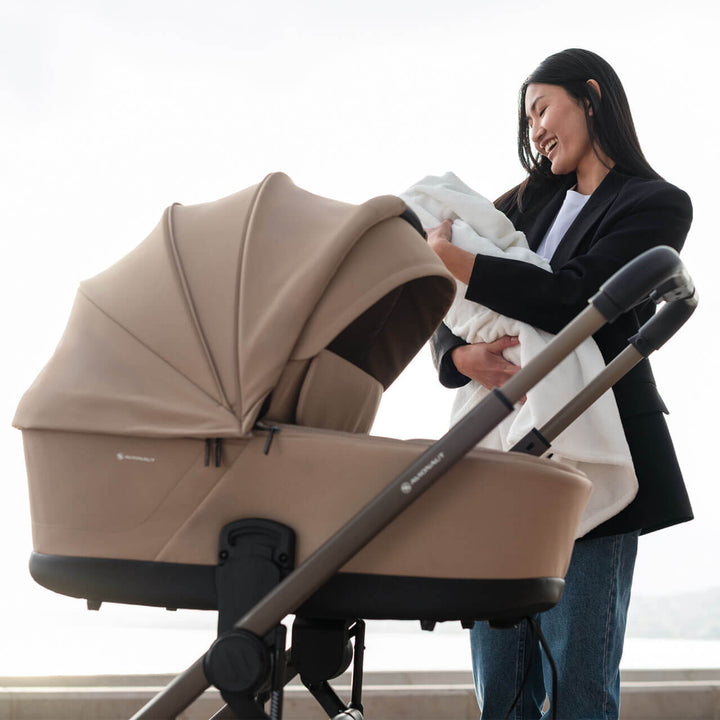 Avionaut Sirius 2 in 1 Pram System - Beige