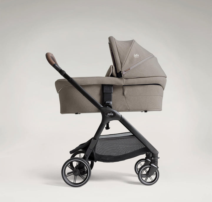 Joie Signature Valora Travel Ready Bundle – Maple