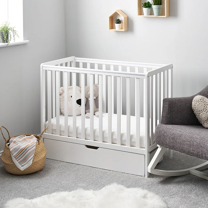 Obaby Bantam Space Saver Cot - White