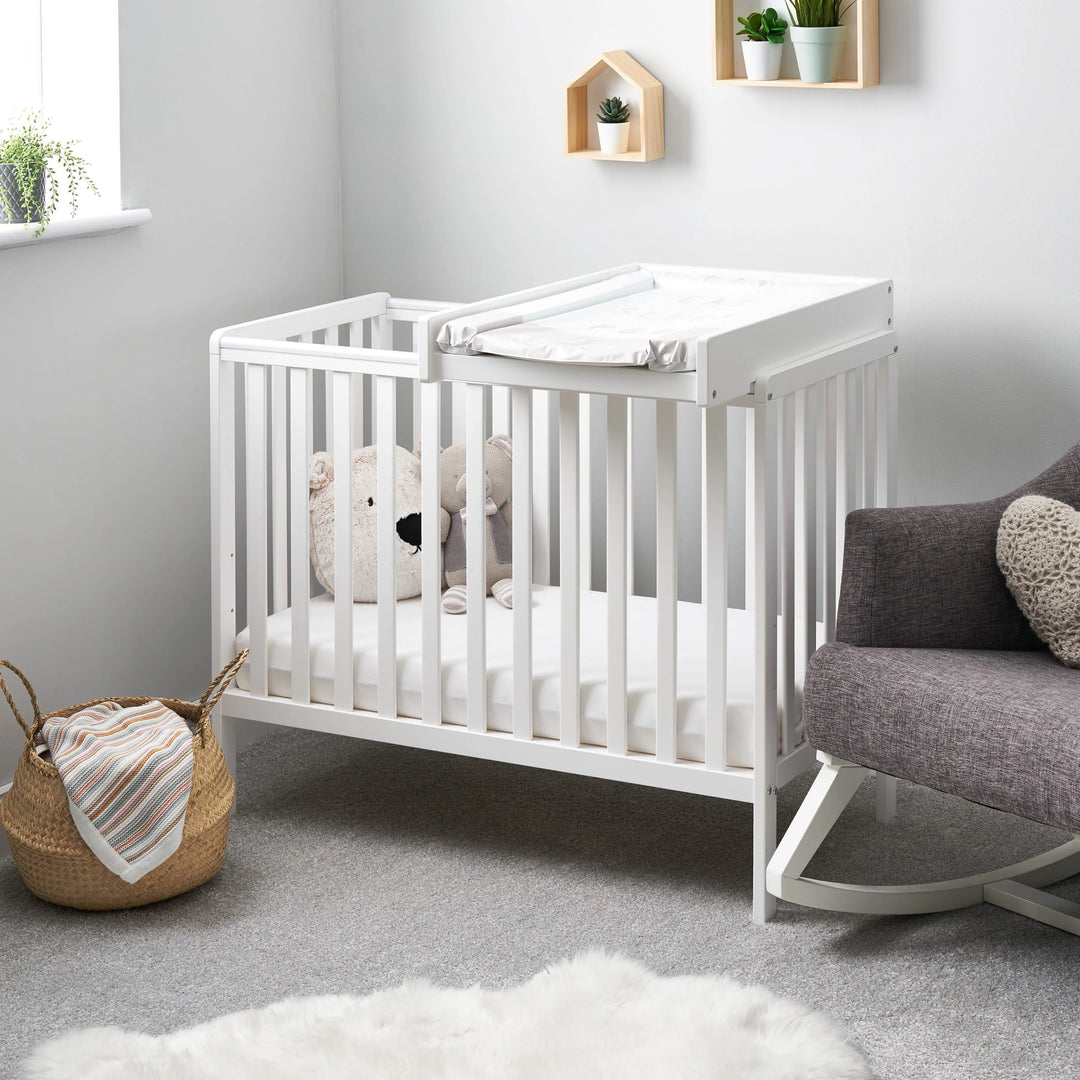 Obaby Bantam Space Saver Cot - White