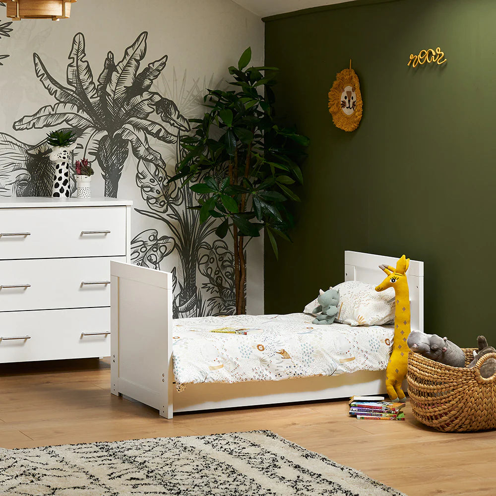 Obaby Nika Mini 2 Piece Nursery Room Set – White Wash