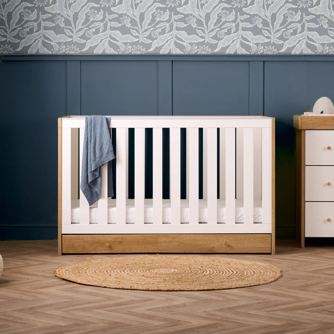 Obaby Nika 3 Piece Nursery Room Set – Oak & White