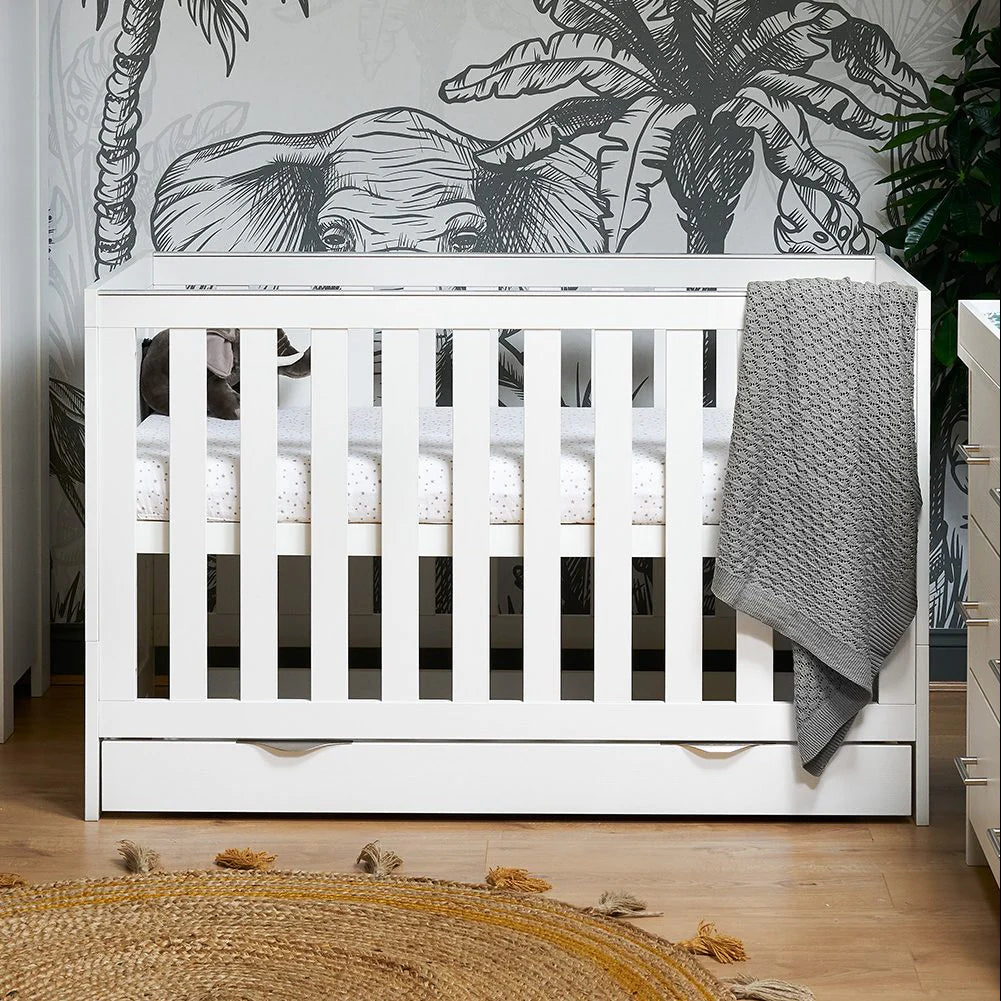 Obaby Nika 3 Piece Nursery Room Set – White Wash