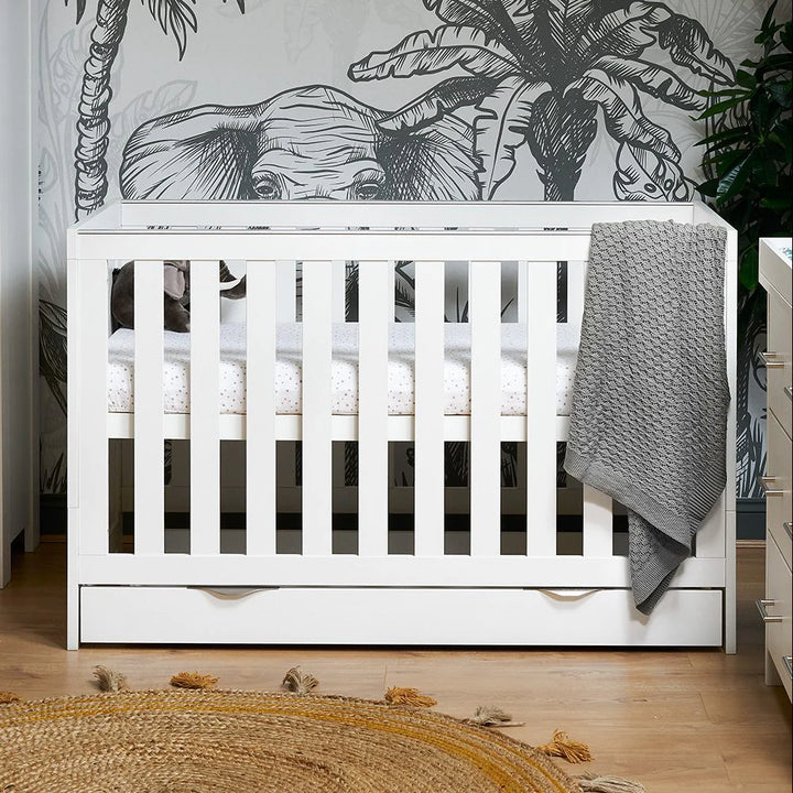 Obaby Nika 3 Piece Nursery Room Set – White Wash