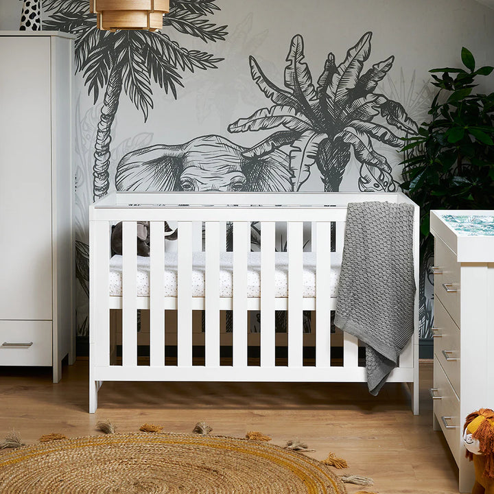 Obaby Nika 3 Piece Nursery Room Set – White Wash